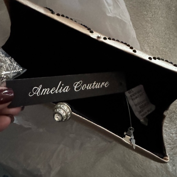 Satin and beaded clutch BNWT - Picture 7 of 7